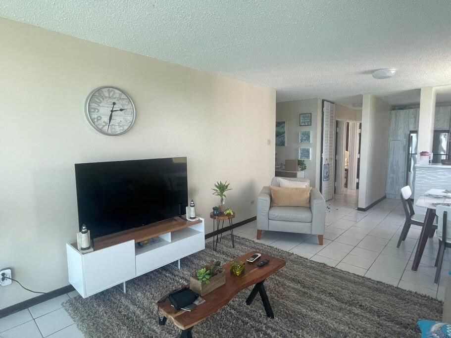 Ocean View 2 Bed 1 Bath 2 Parkings & Pool @ Dos Marinas Fajardo Apartment ภายนอก รูปภาพ