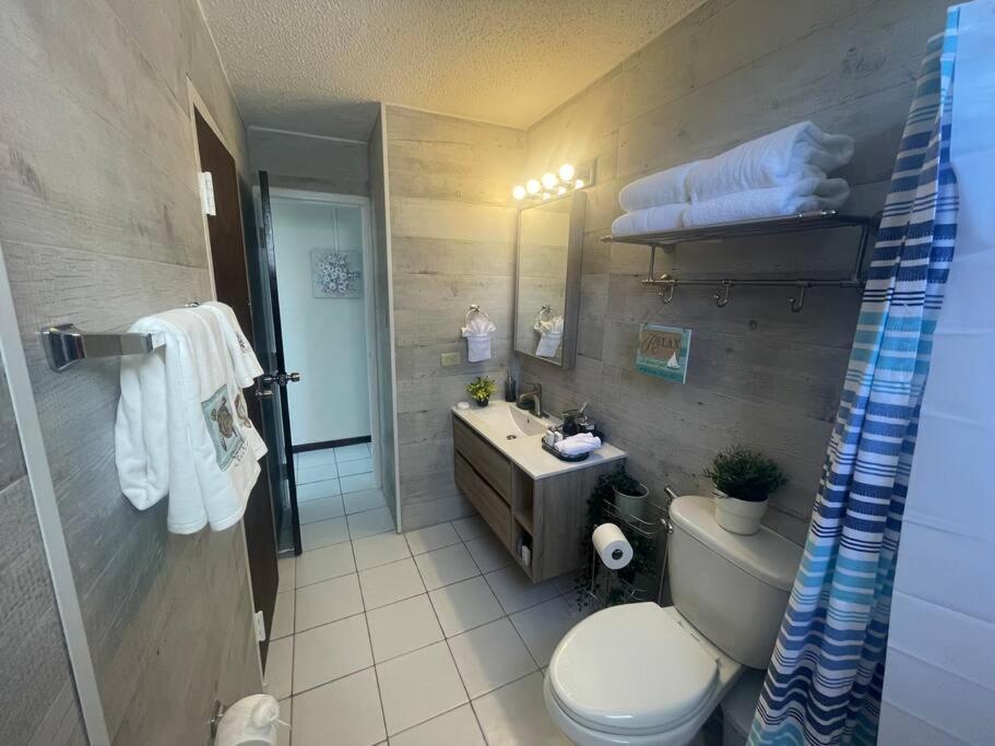 Ocean View 2 Bed 1 Bath 2 Parkings & Pool @ Dos Marinas Fajardo Apartment ภายนอก รูปภาพ